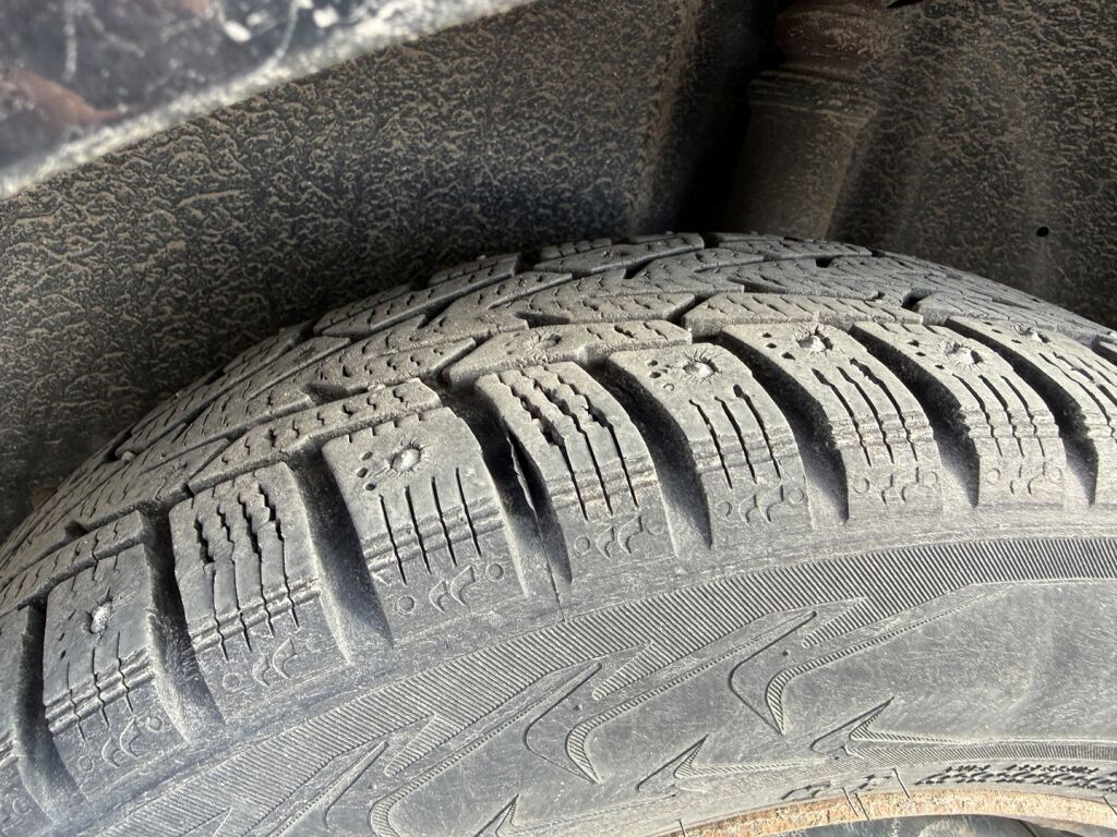 Volkswagen Polo 2015 Musta