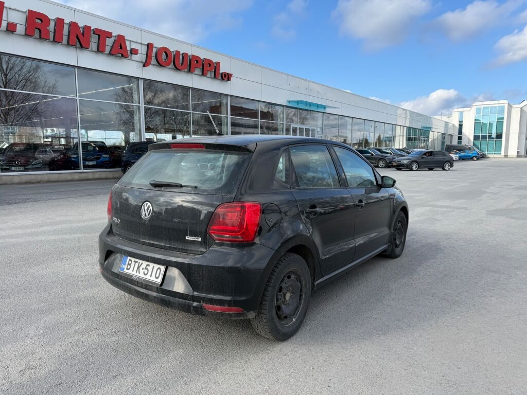 Volkswagen Polo 2015 Musta