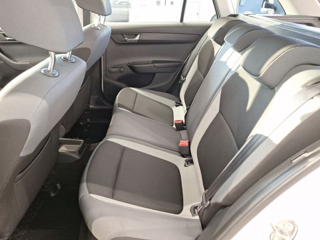 Skoda Fabia 2016 Valkoinen