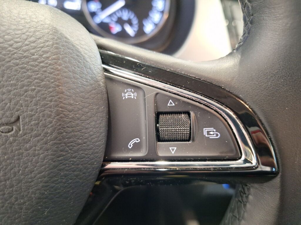 Skoda Fabia 2016 Valkoinen