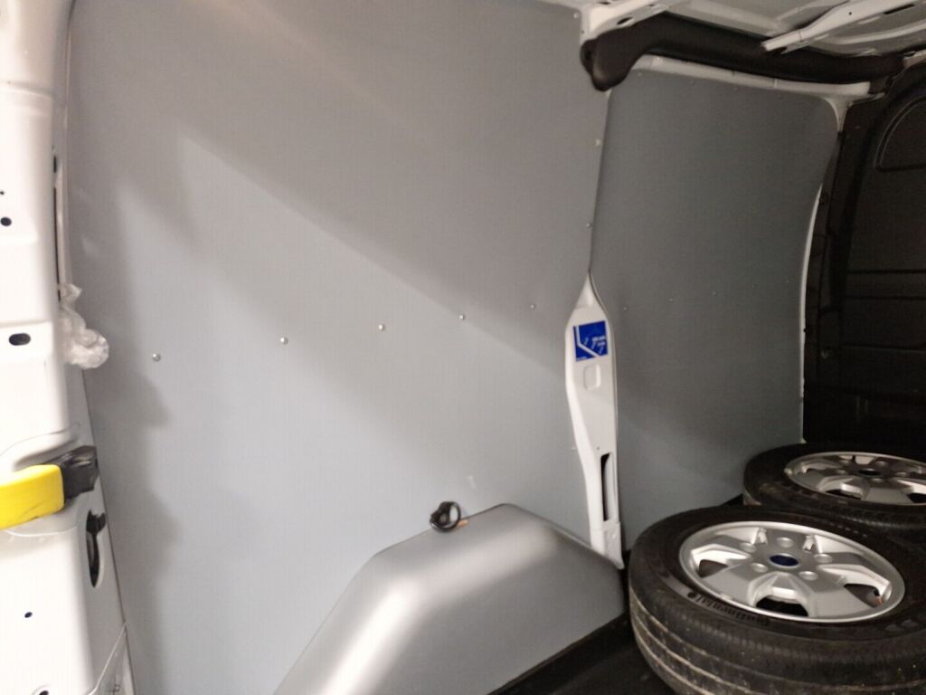 Ford Transit Custom 2015 Valkoinen