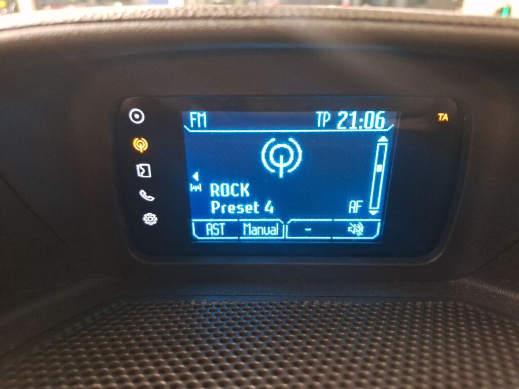 Ford Transit Custom 2015 Valkoinen