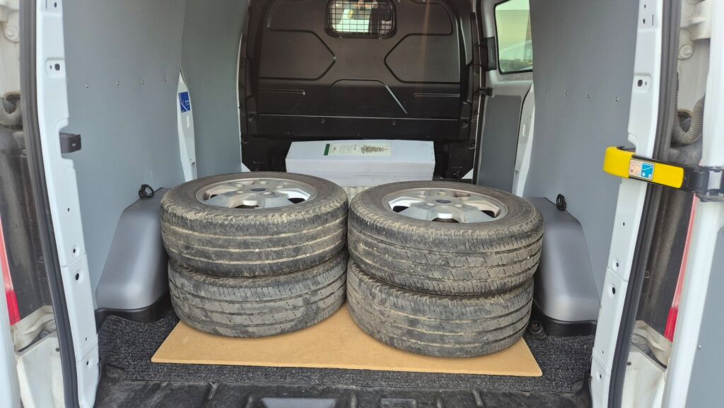 Ford Transit Custom 2015 Valkoinen