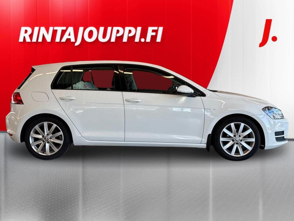Volkswagen Golf 2015 Valkoinen