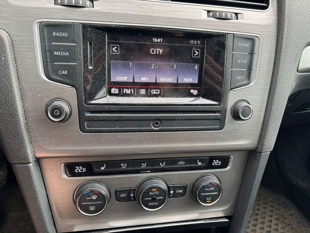 Volkswagen Golf 2015 Valkoinen