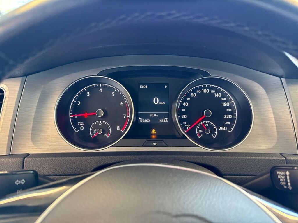 Volkswagen Golf 2015 Valkoinen