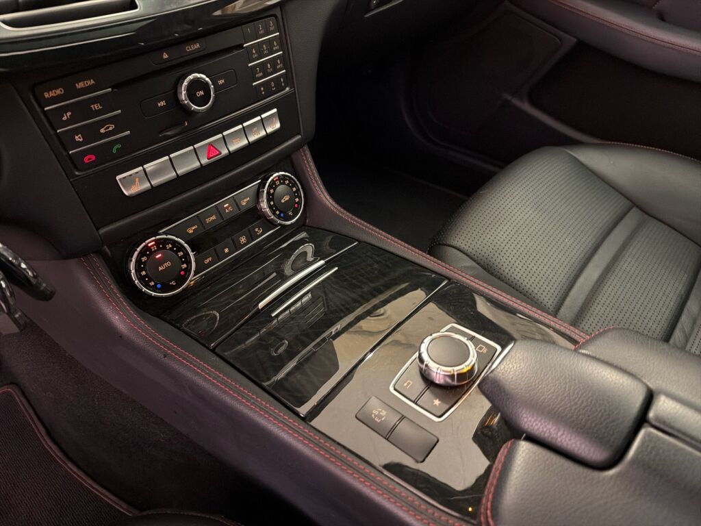 Mercedes-Benz CLS 2016 Musta