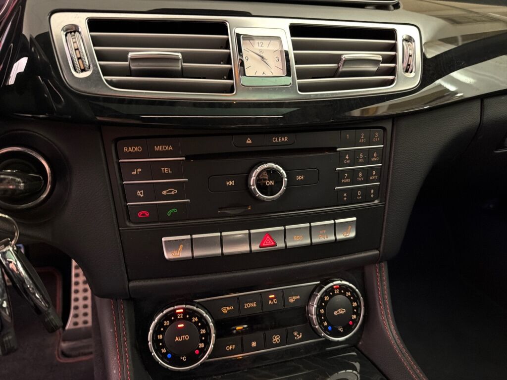 Mercedes-Benz CLS 2016 Musta