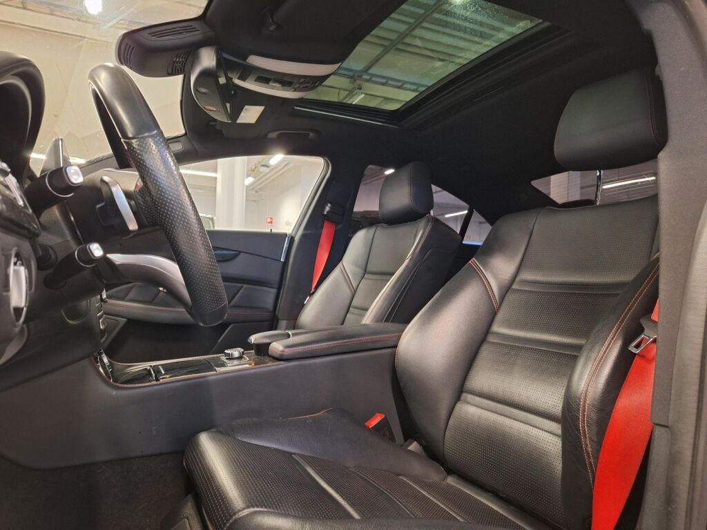 Mercedes-Benz CLS 2016 Musta