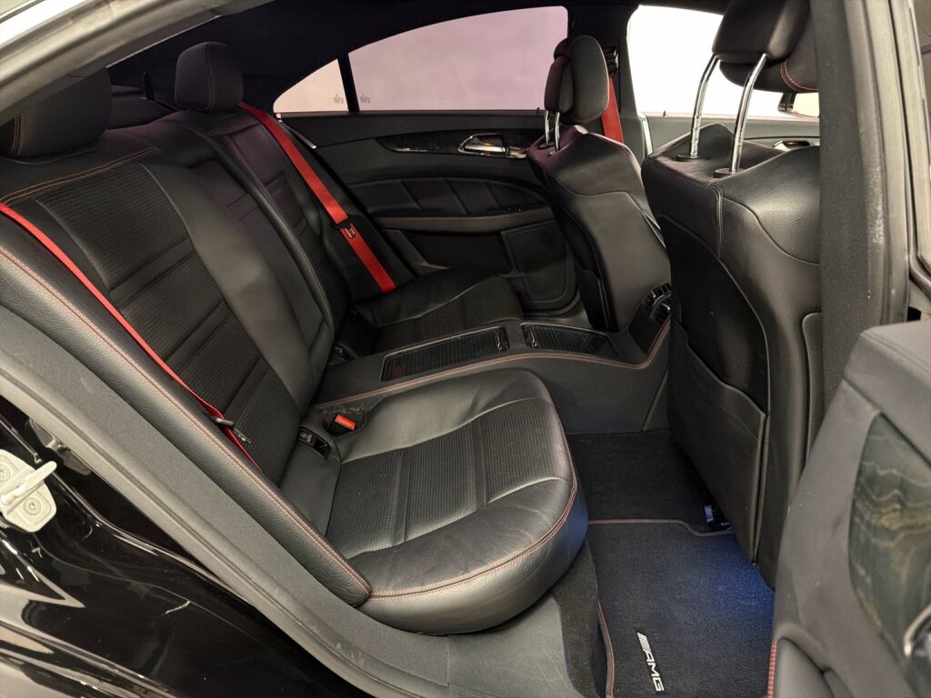 Mercedes-Benz CLS 2016 Musta