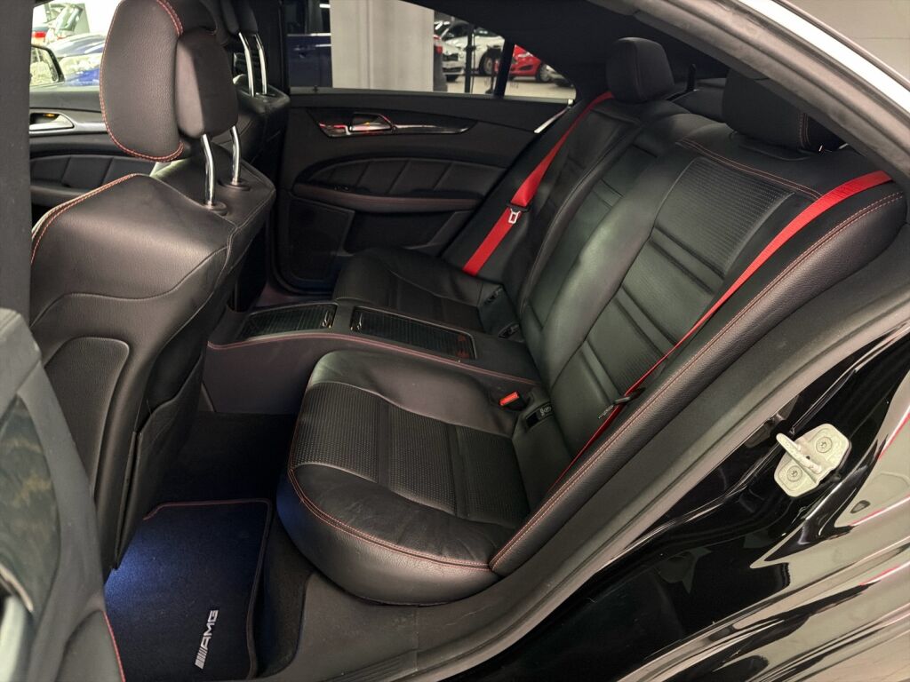 Mercedes-Benz CLS 2016 Musta