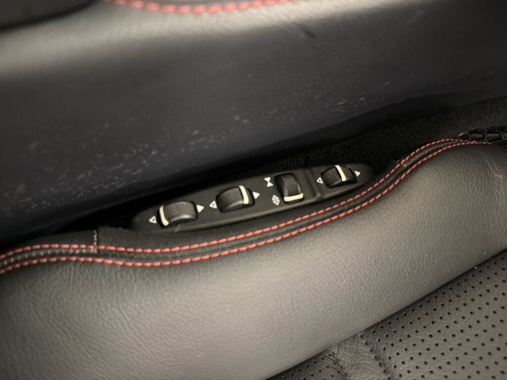 Mercedes-Benz CLS 2016 Musta