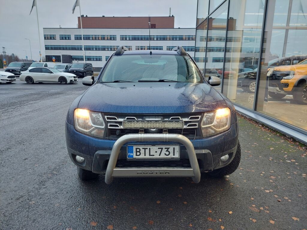 Dacia Duster 2015 Sininen