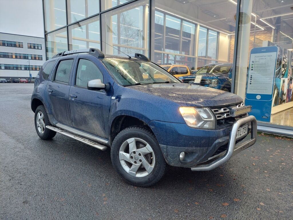 Dacia Duster 2015 Sininen