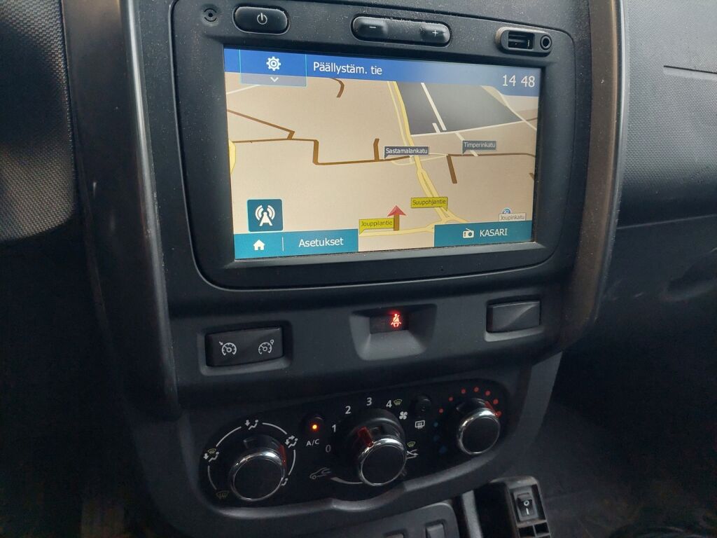 Dacia Duster 2015 Sininen