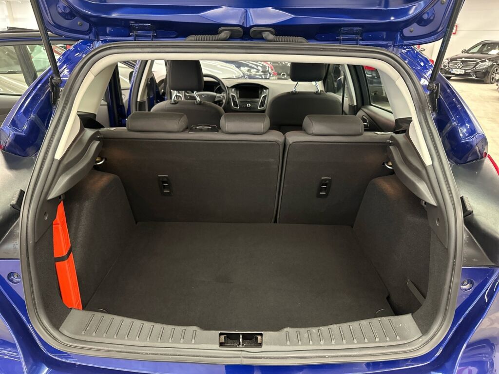 Ford Focus 2015 Sininen