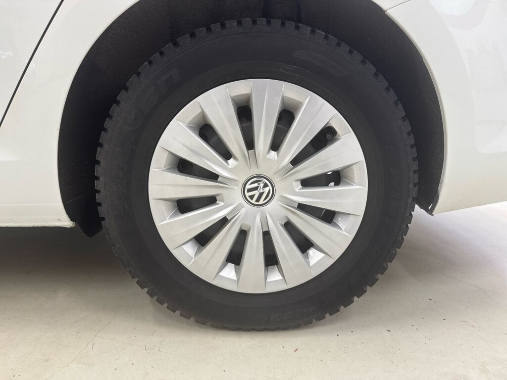 Volkswagen Golf 2016 Valkoinen