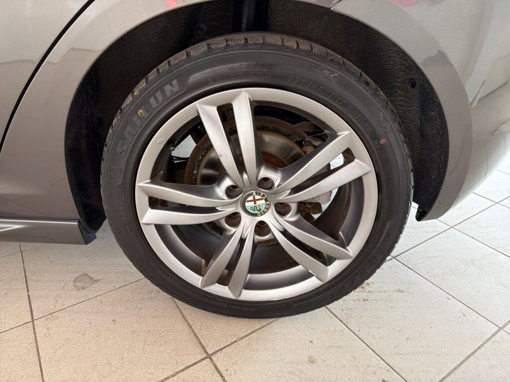 Alfa Romeo Giulietta 2016 Harmaa