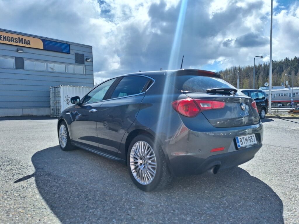Alfa Romeo Giulietta 2016 Harmaa