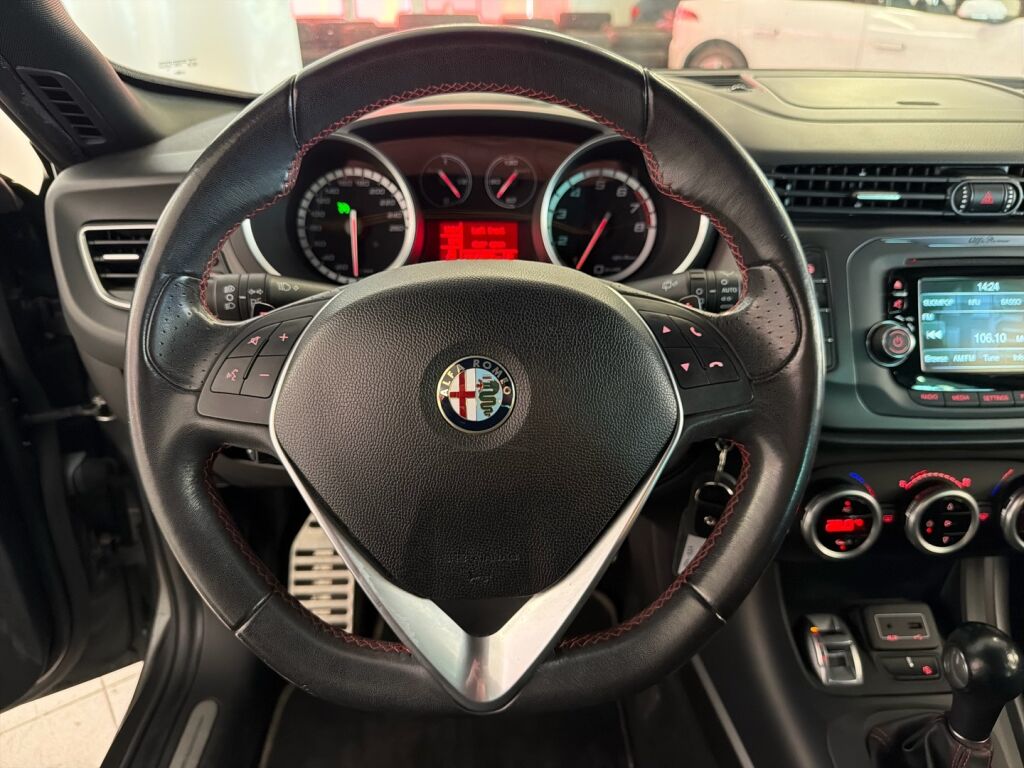 Alfa Romeo Giulietta 2016 Harmaa