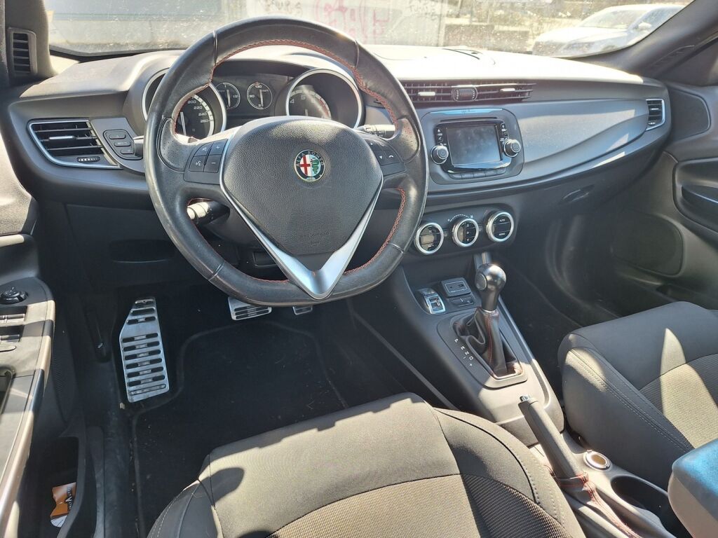 Alfa Romeo Giulietta 2016 Harmaa