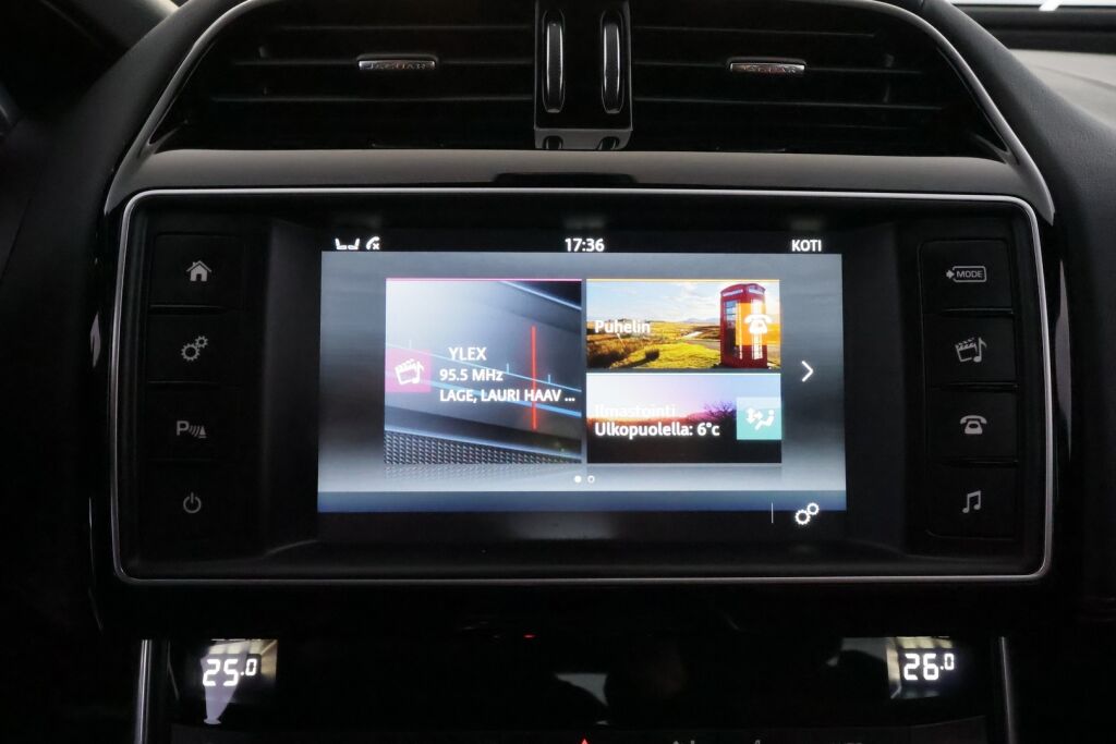 Jaguar XE 2015 Sininen