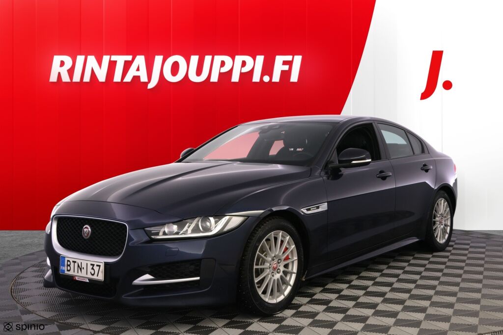 Jaguar XE 2015 Sininen