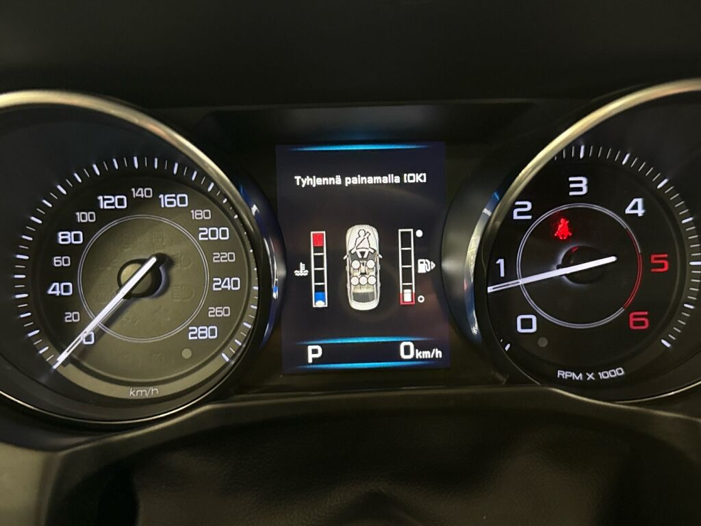 Jaguar XE 2016 Musta