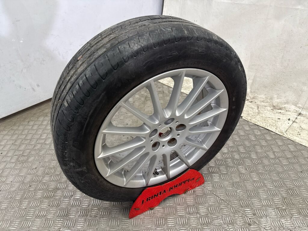 Jaguar XE 2016 Musta