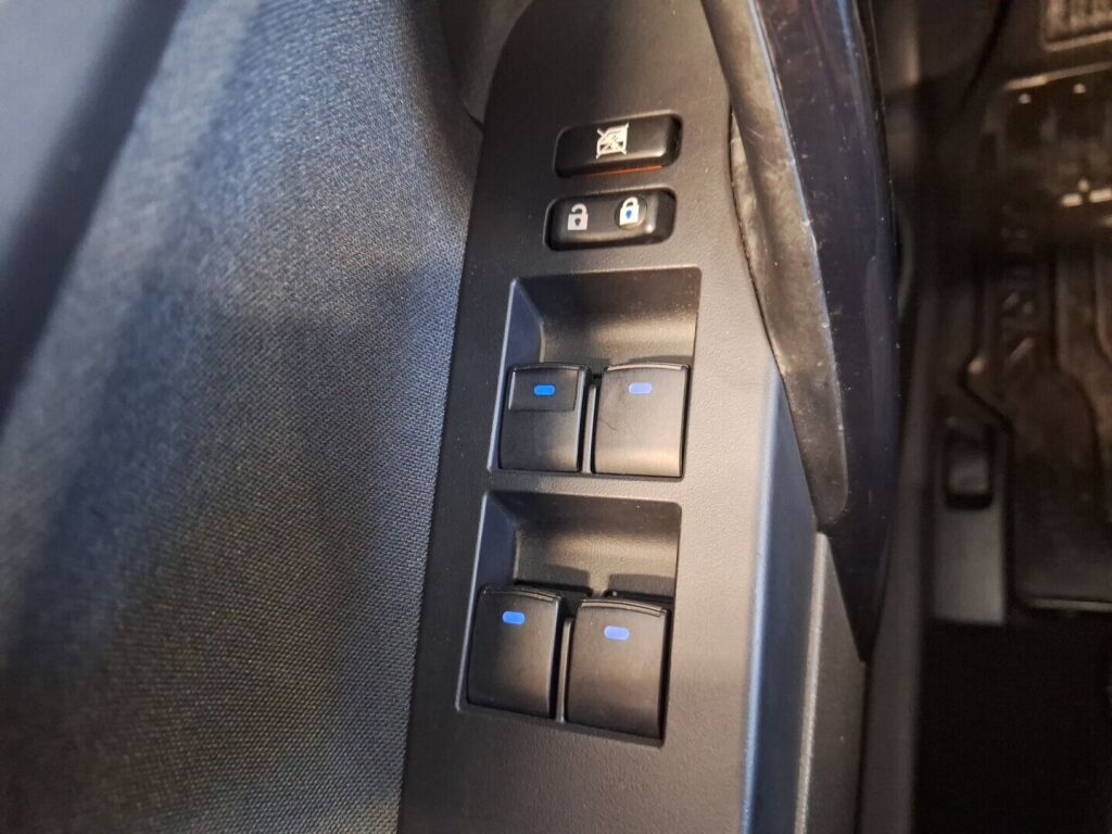 Toyota Auris 2015 Ruskea (beige)