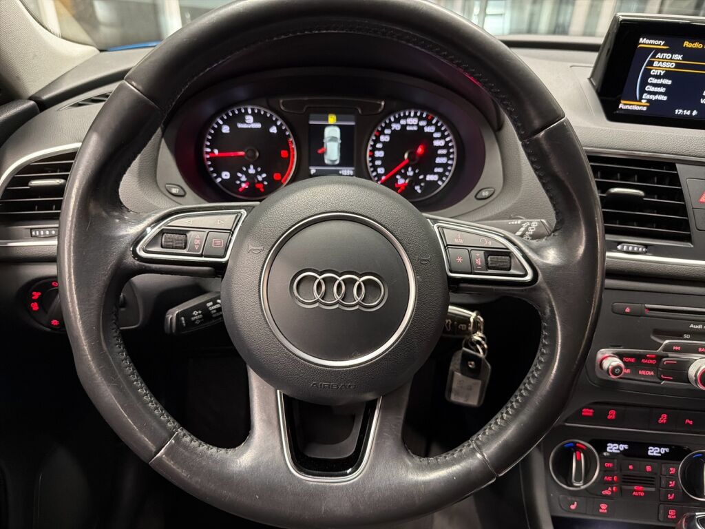 Audi Q3 2016 Sininen