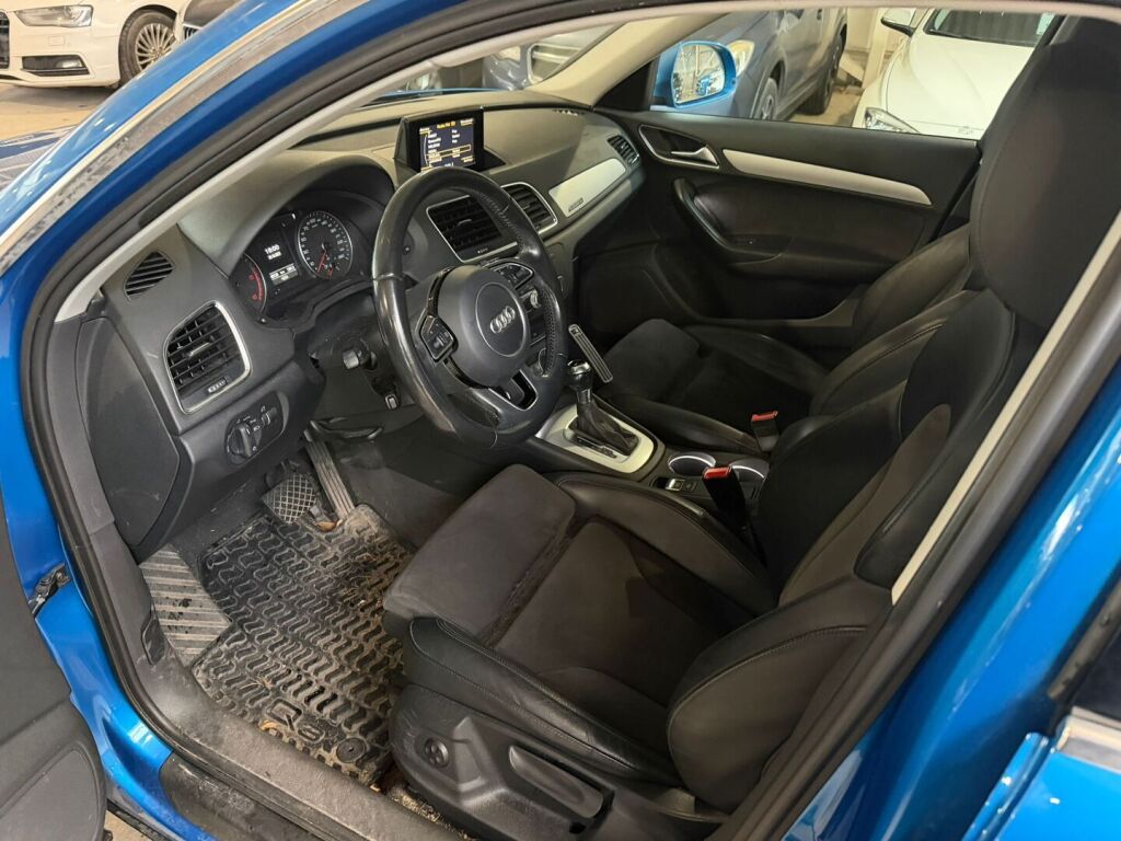 Audi Q3 2016 Sininen