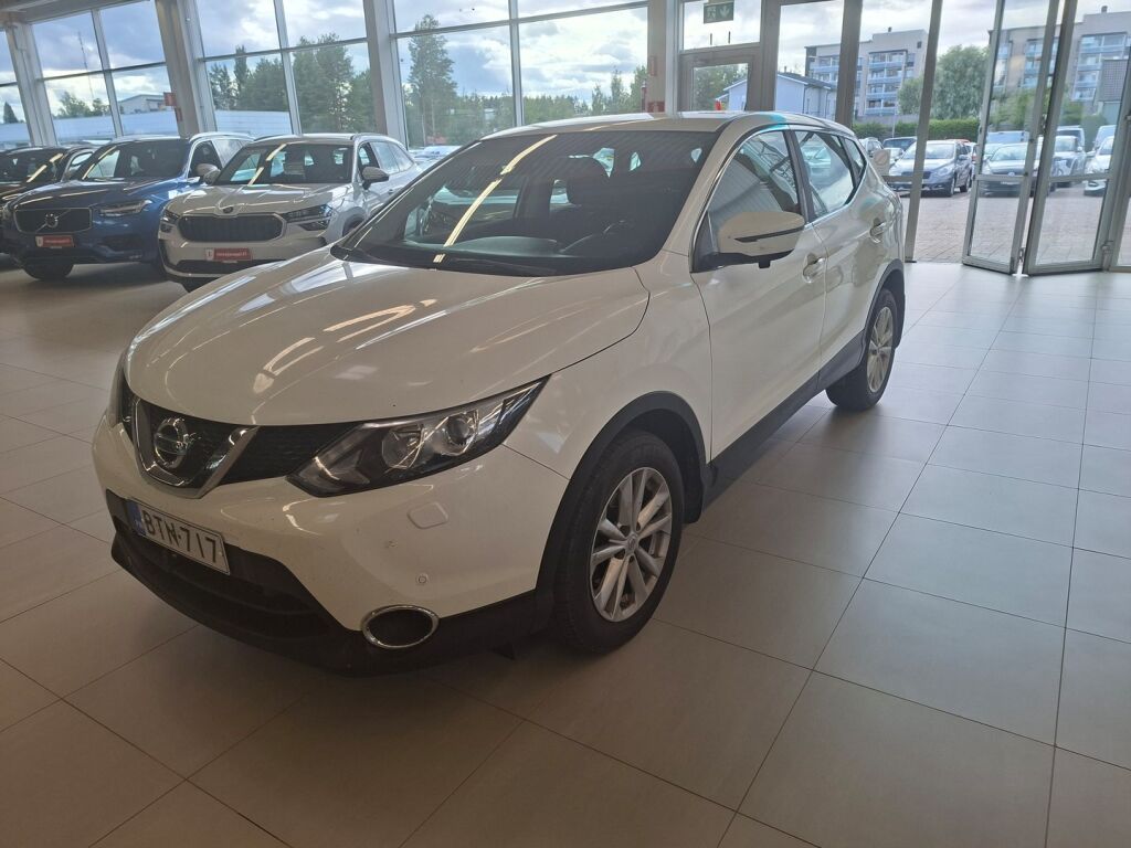 Nissan Qashqai 2015 Valkoinen