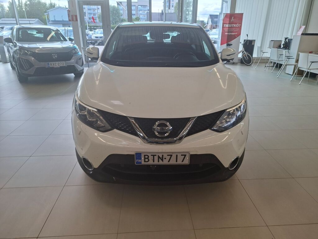 Nissan Qashqai 2015 Valkoinen