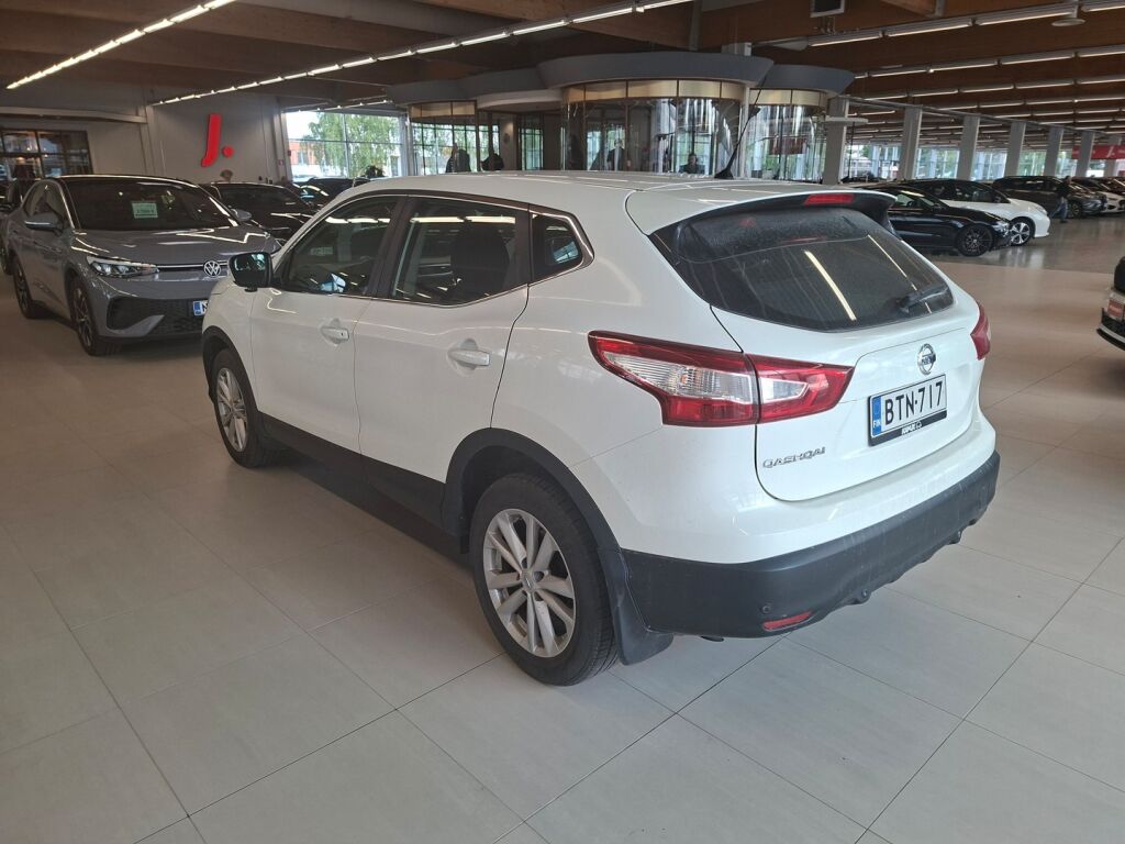 Nissan Qashqai 2015 Valkoinen