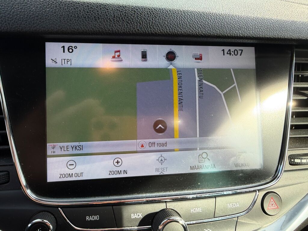 Opel Astra 2015 Punainen