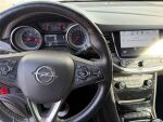 Opel Astra 2015 Punainen