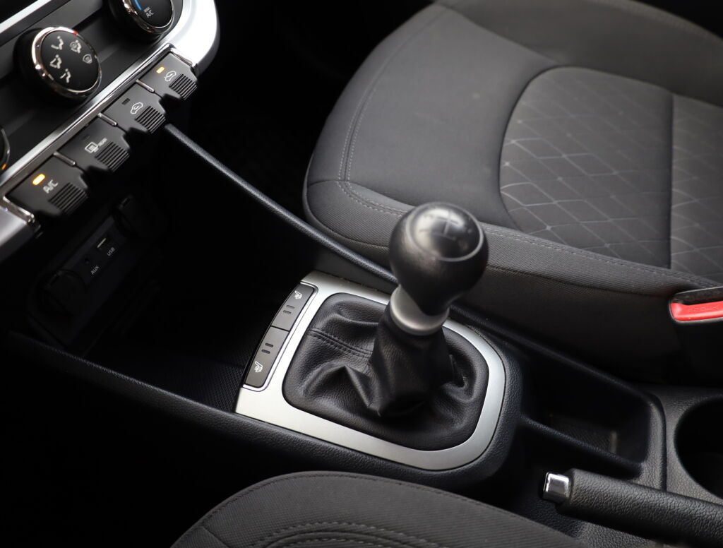 Kia Rio 2016 Sininen