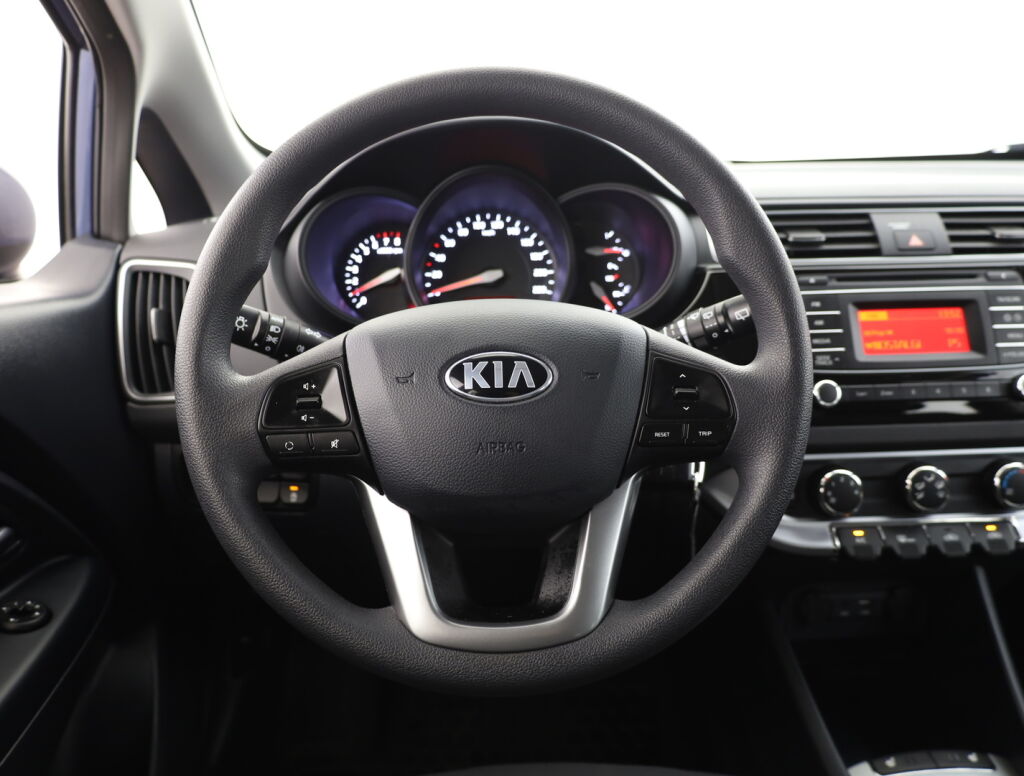 Kia Rio 2016 Sininen