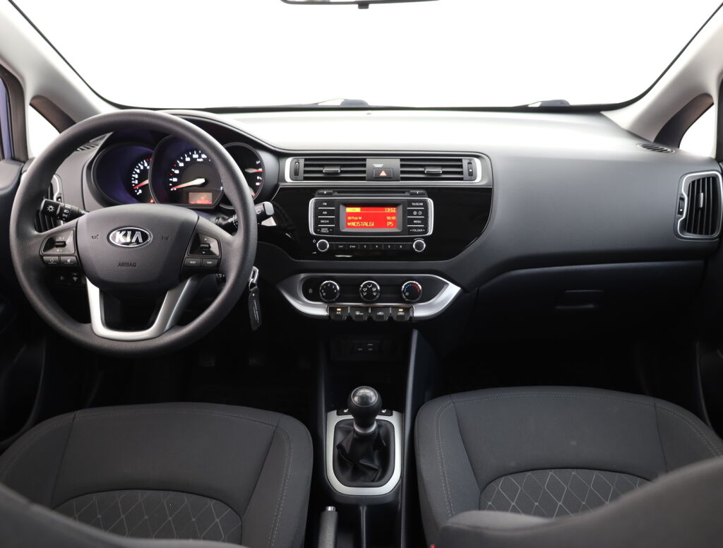 Kia Rio 2016 Sininen