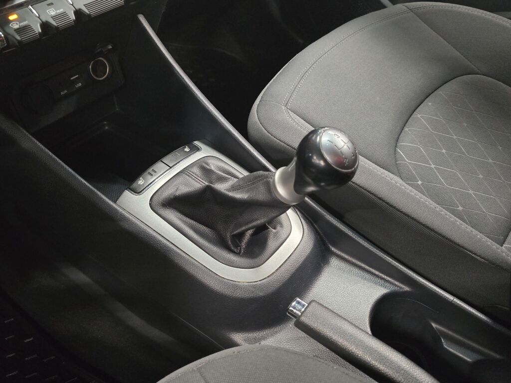 Kia Rio 2016 Sininen