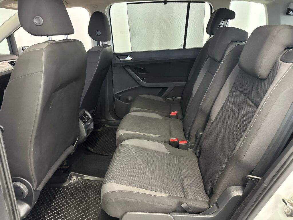 Volkswagen Touran 2016 Valkoinen