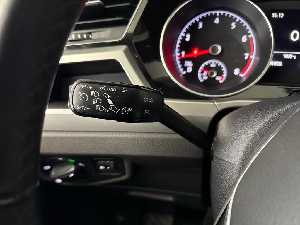 Volkswagen Touran 2016 Valkoinen