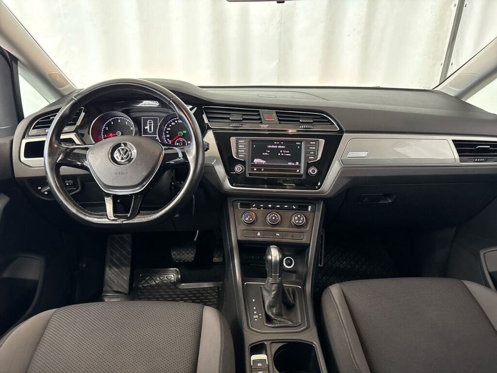 Volkswagen Touran 2016 Valkoinen