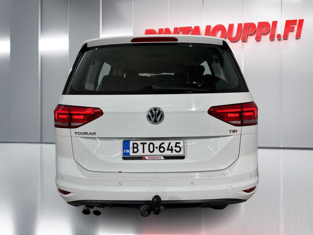 Volkswagen Touran 2016 Valkoinen