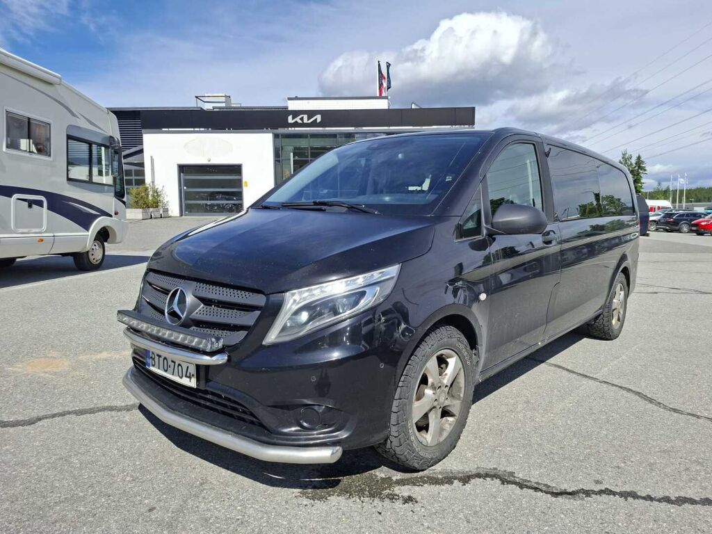 Mercedes-Benz Vito 2015 Musta