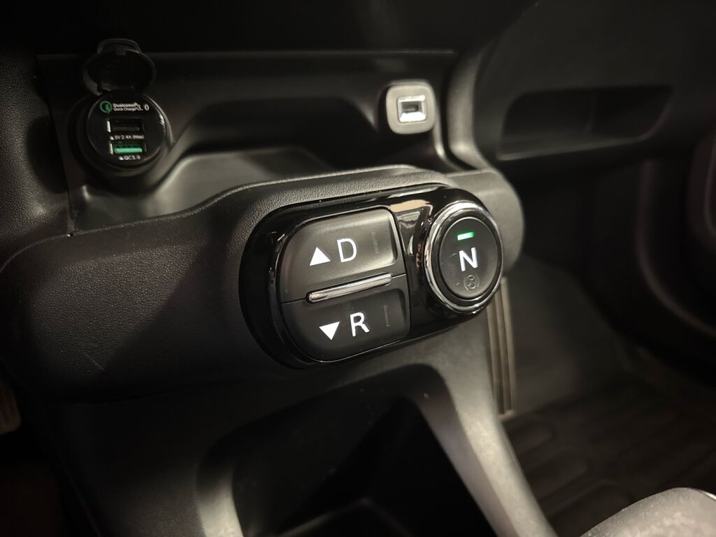 Citroen C4 Cactus 2016 Punainen