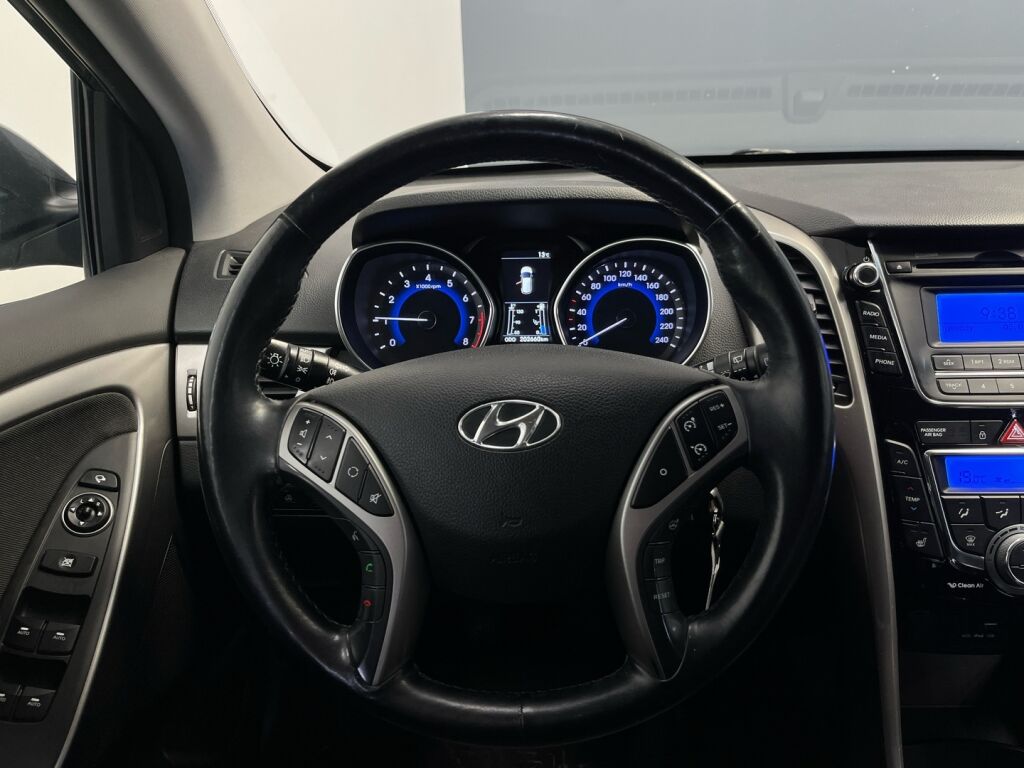 Hyundai i30 Wagon 2017 Harmaa