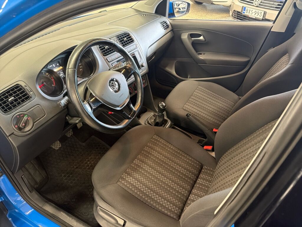 Volkswagen Polo 2016 Sininen