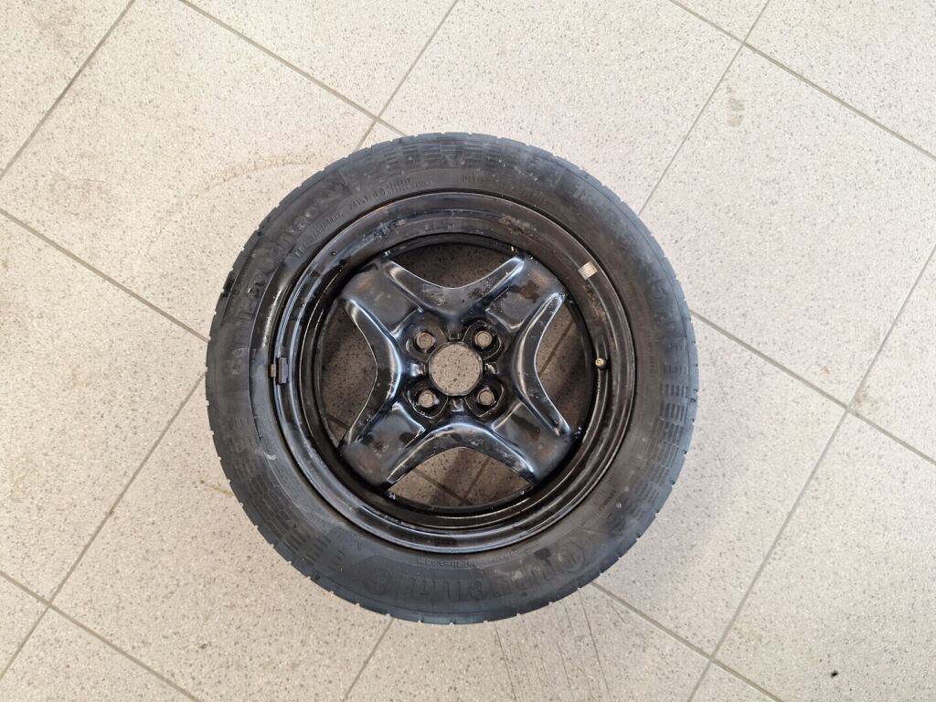 Opel Karl 2016 Musta